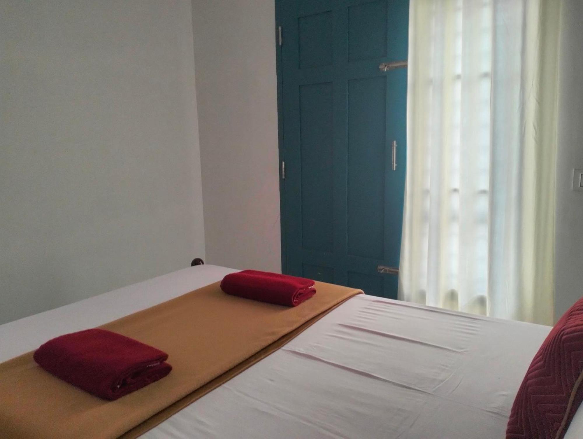 Guestland Homestay Kochi ภายนอก รูปภาพ