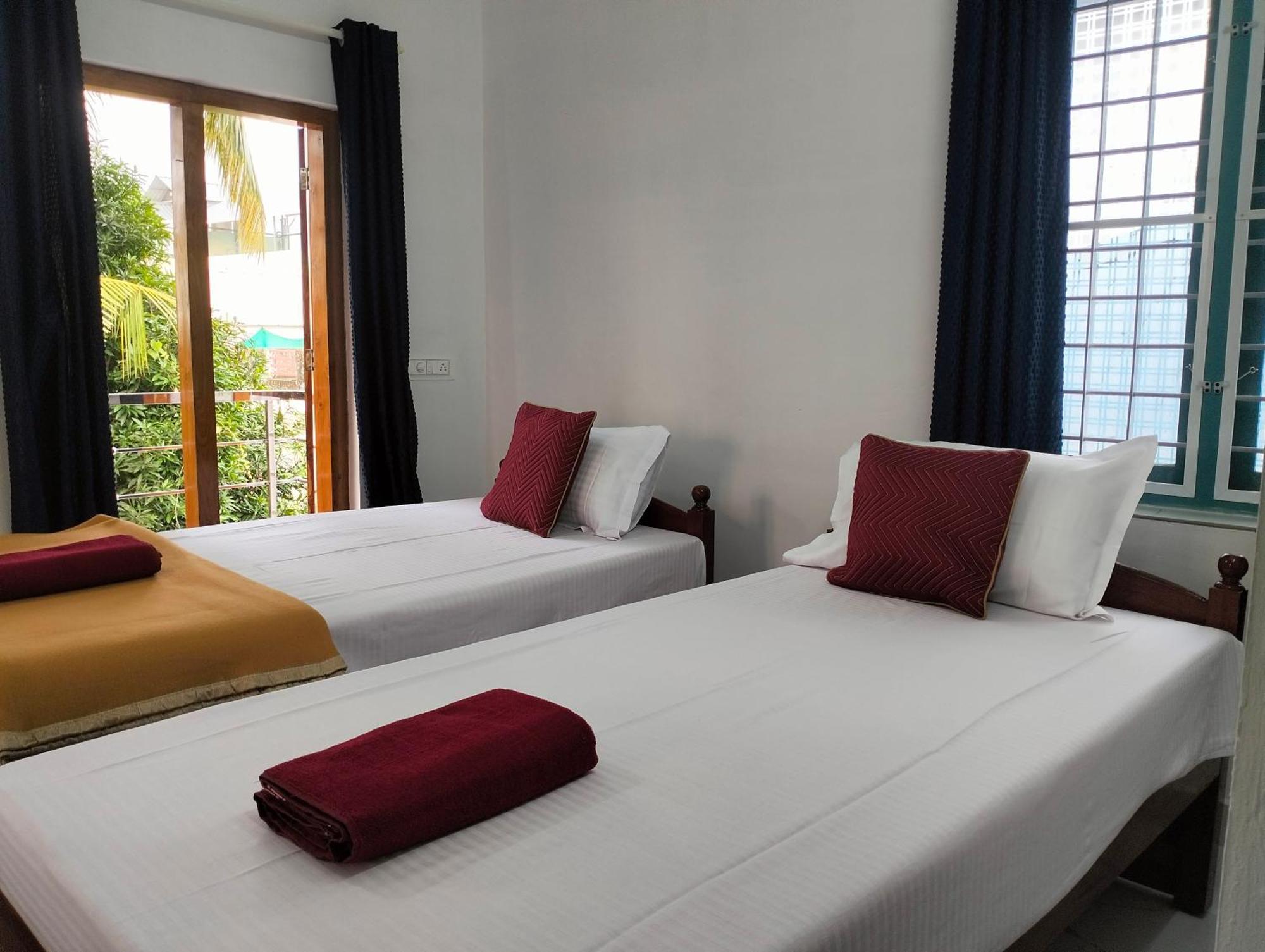 Guestland Homestay Kochi ภายนอก รูปภาพ