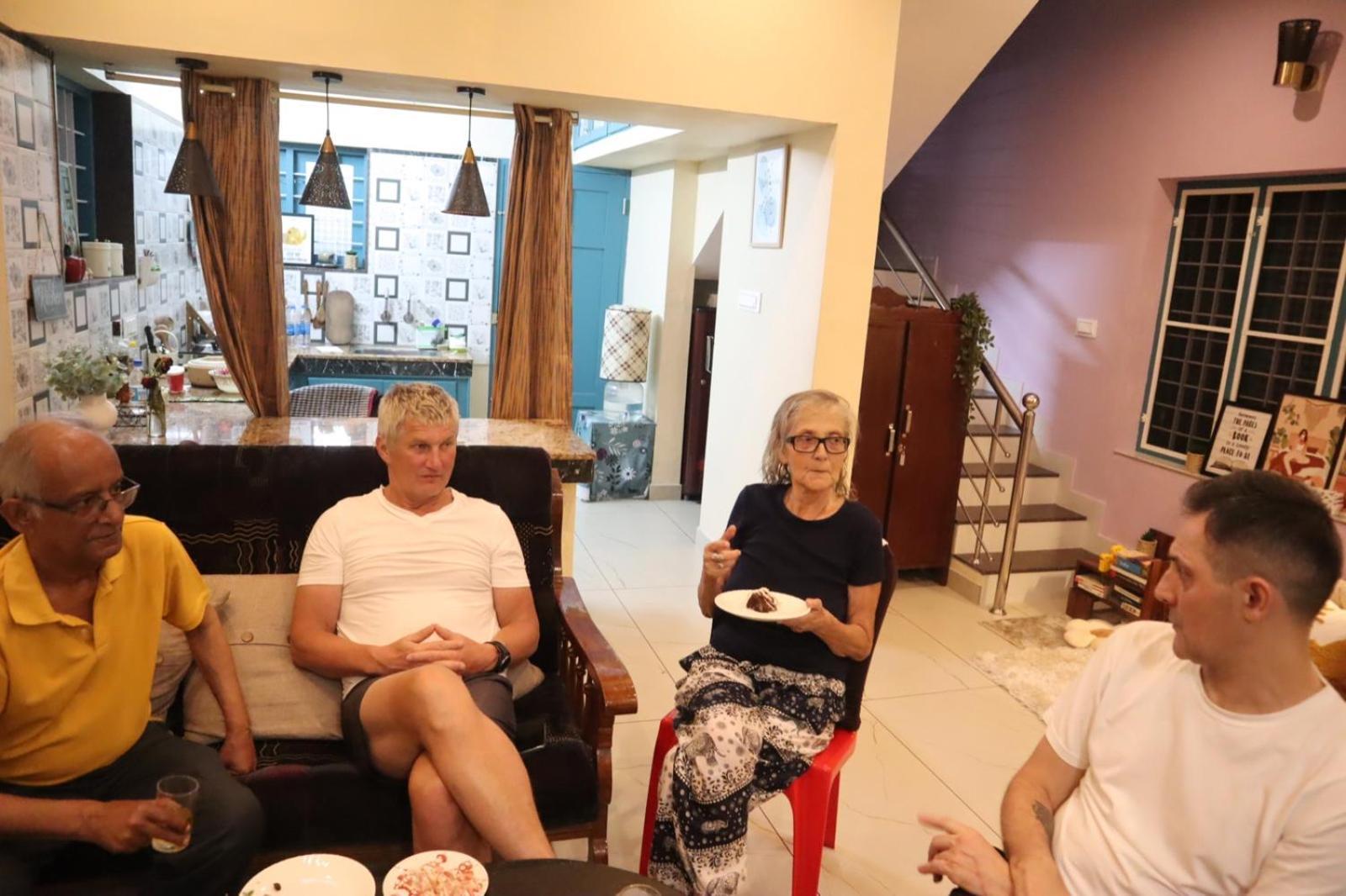 Guestland Homestay Kochi ภายนอก รูปภาพ